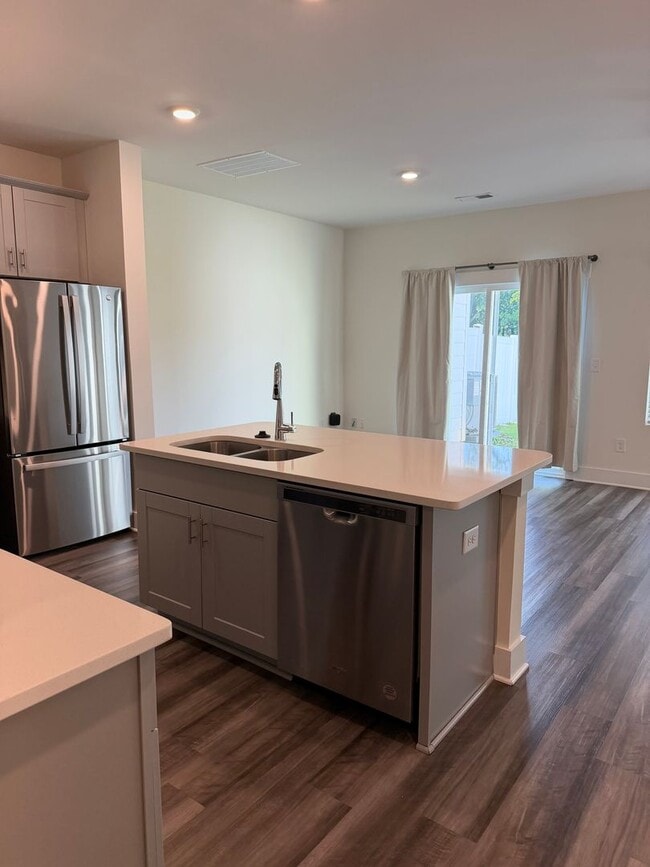Photo - 3BR/2.5 BA Condo - City Station Townes, Greer