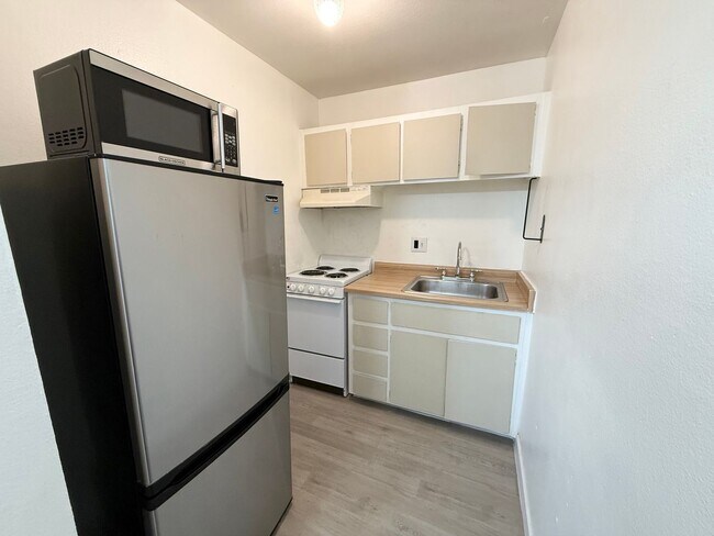 Photo - Convenient Studio Across from UNLV!
