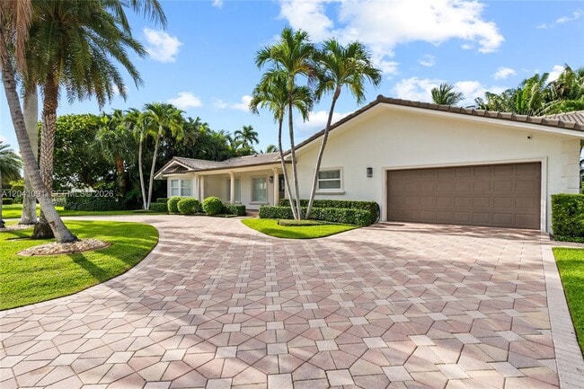 Building Photo - 18 Eleuthera Dr