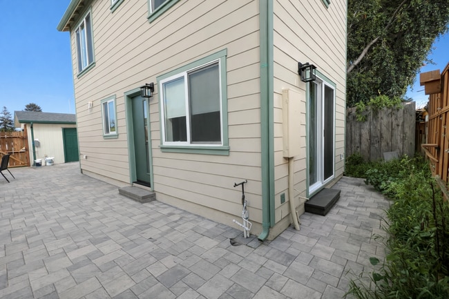 Photo - 620 Columbia St