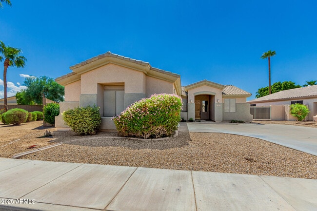 Building Photo - 14621 W Catalina Dr Rental