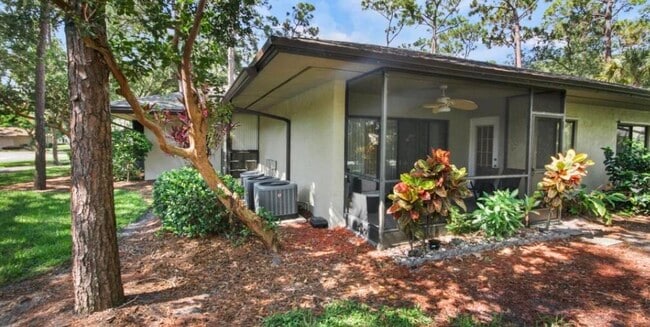 Building Photo - 7507 Greenlake Way Rental