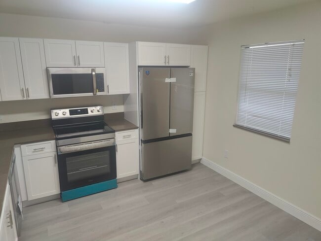 Photo - 302 Lakeview Dr E Unit 302