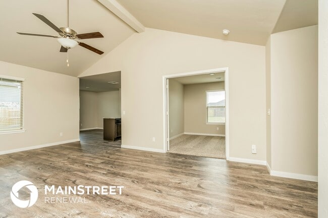 Photo - 904 NW 6th St