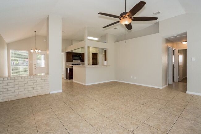 Photo - 19523 Lake Hollow Ln