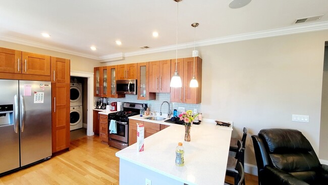 Photo - 54 Stanley Ave Unidad 2