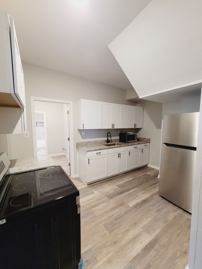 Photo - 1114 Bedford Ave Unidad 1