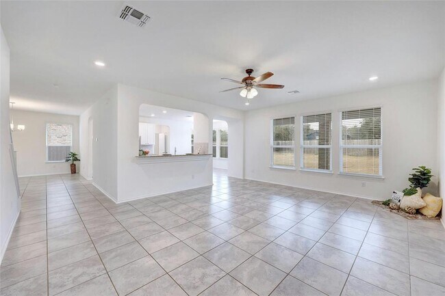 Photo - 1929 Stinnett Dr