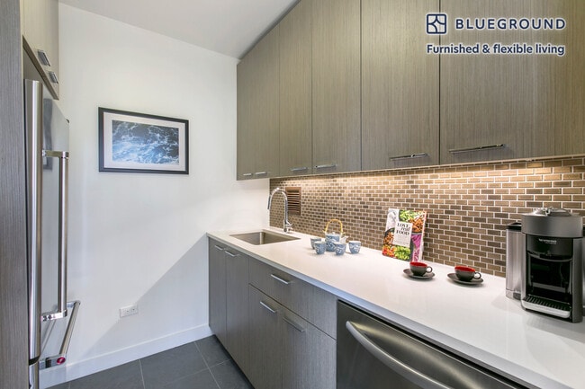 Photo - 105 Duane St Unidad FL10-ID68