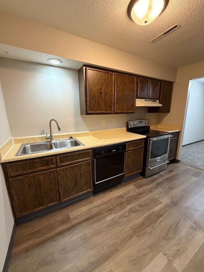 Photo - 3401 Blackhawk Rd Unit 2C