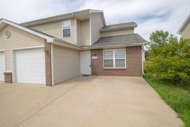 Building Photo - 1417 Raleigh Dr Rental