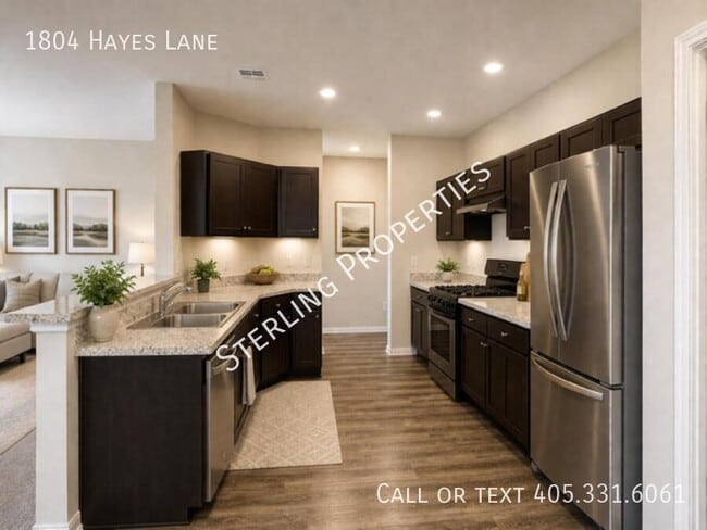 Photo - 1804 Hayes Ln