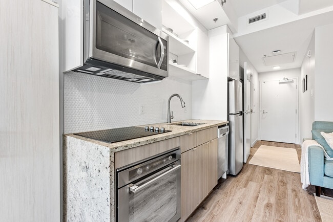 Photo - 417 Nelson - Student Living