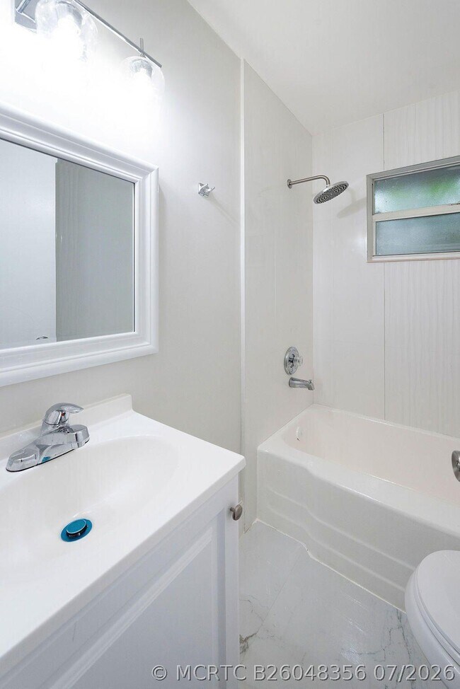 Photo - 1883 Smith Dr Unit 2