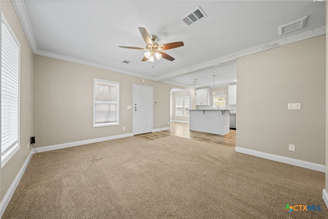 Photo - 711 La Cresta Dr