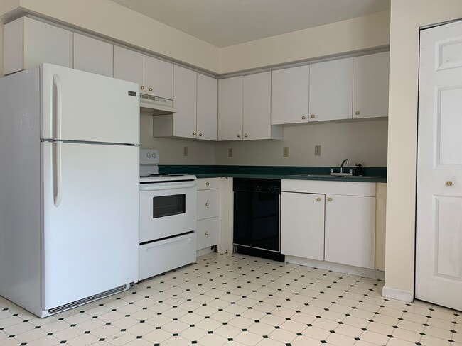 Photo - 1112-1116 Burns Ave Unit 1112 Burns Avenue