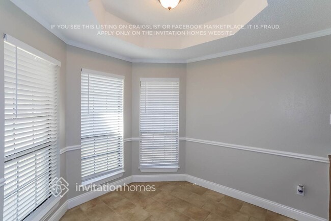 Photo - 203 Bowie St