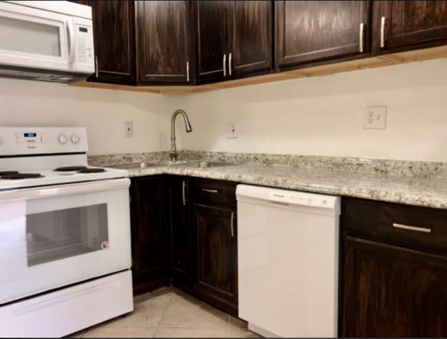 Photo - 5001 Tholozan Ave Unit 1W