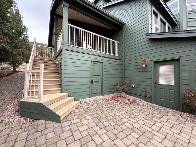 Photo - WINTER SPECIAL DISCOUNTED $500 PER MONTH F...