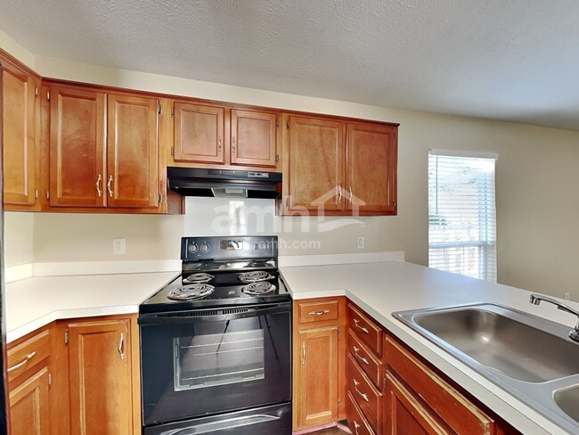 Photo - 1212 Wembley Dr