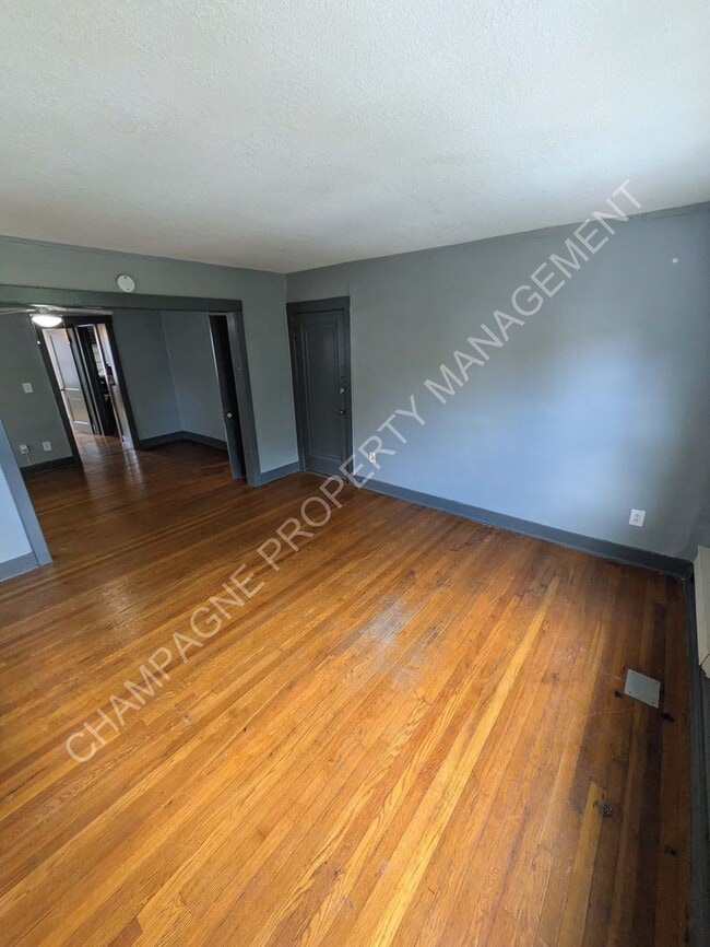 Photo - 1123-1125 W 40th St. Unit 2E