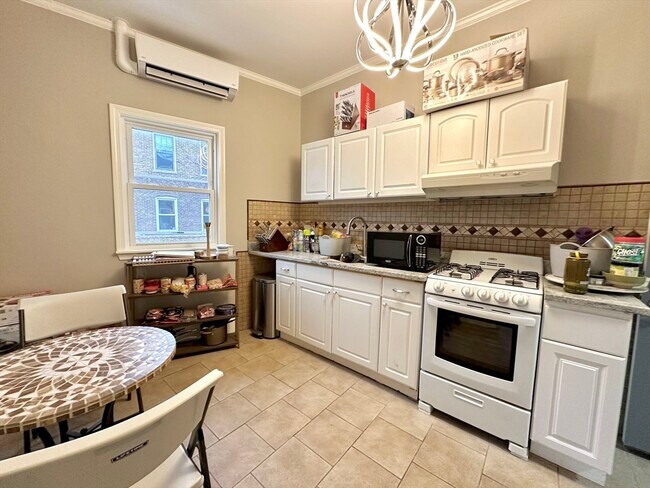 Photo - 1146 Cambridge St Apartment Unit 1