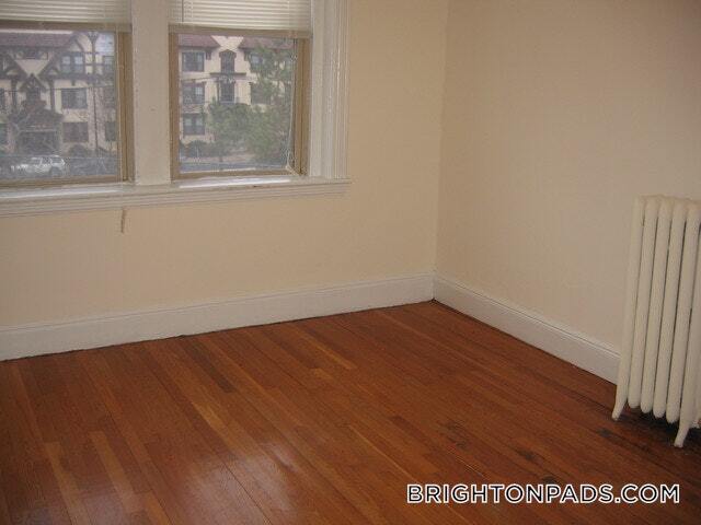 Photo - 1715 Commonwealth Ave Unidad 1