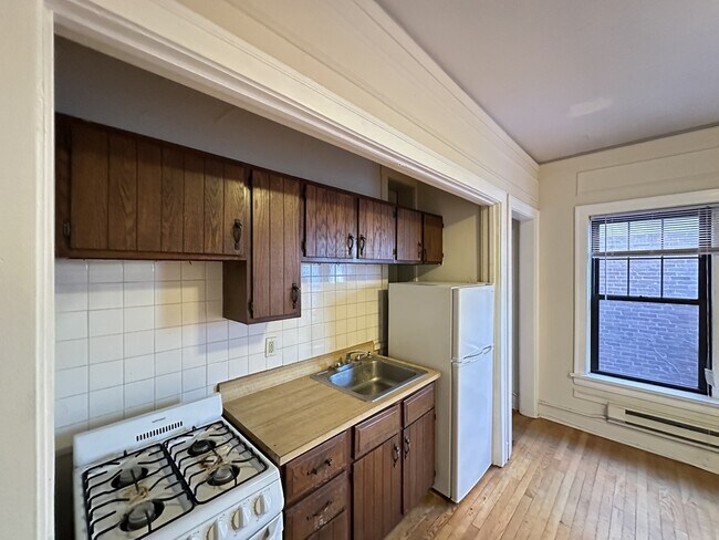 Photo - 1314 Oak Ave Unit S4