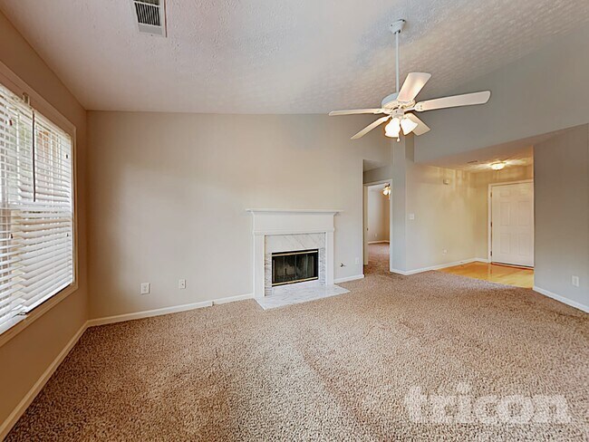 Photo - 640 James Ridge Dr