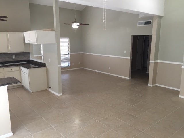 Photo - East El Paso 3 bed 2 bath Refrig A/C