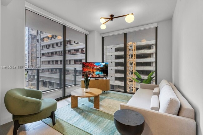 Photo - 11 NE 6th St Unit 407