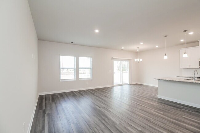 Photo - 1200 Sweet Pea St