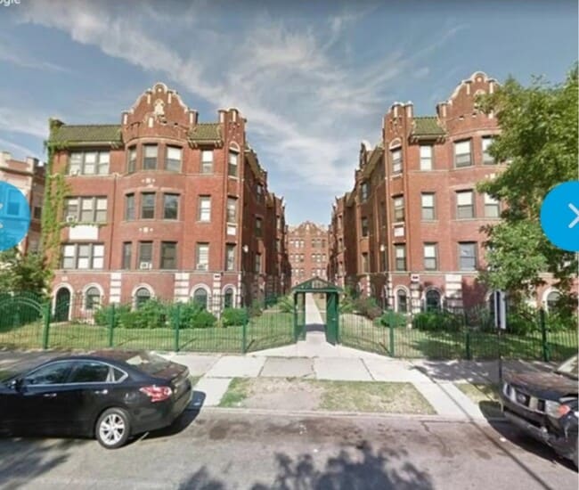 Building Photo - 4410 S Drexel Blvd Rental
