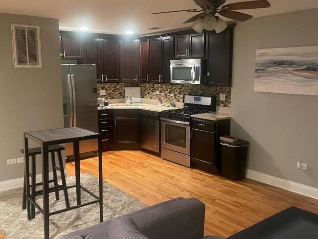 Photo - 3313 S Calumet Ave