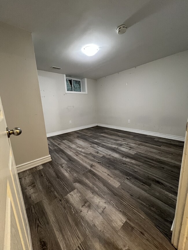 Photo - 116 Dorcot Ave Unité 2