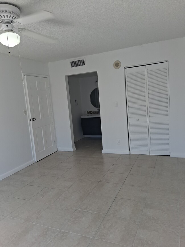 Photo - 17021 N Bay Rd Unit 767