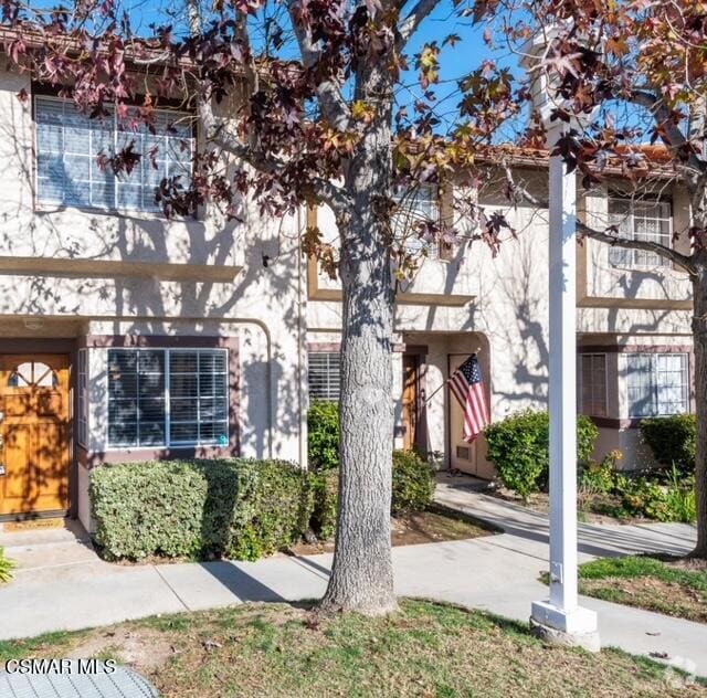 Building Photo - 5624 Las Virgenes Rd Rental