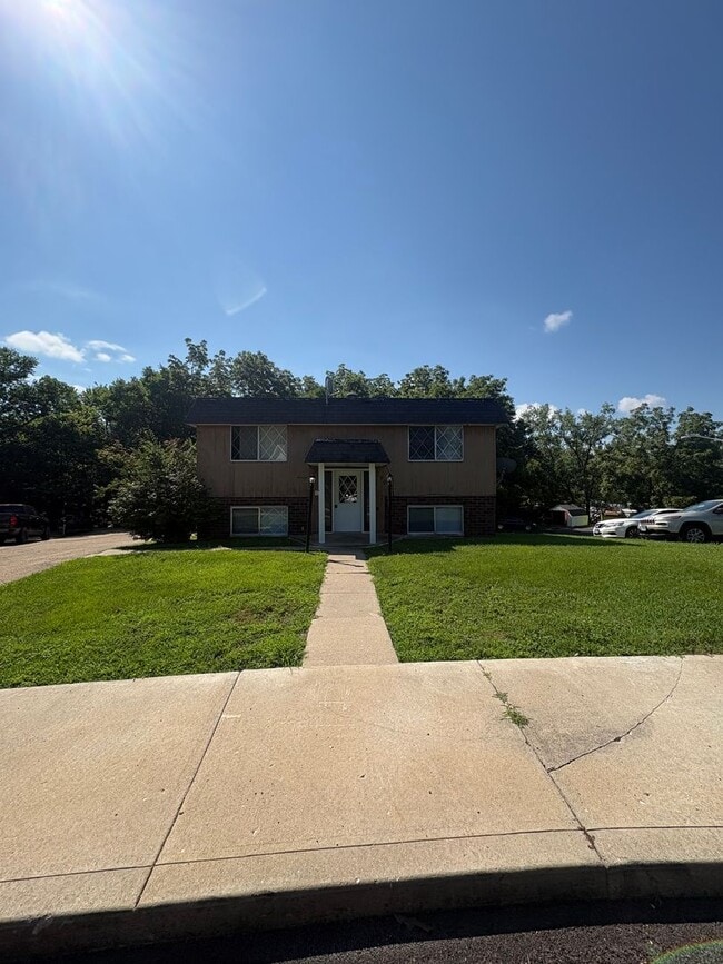 Building Photo - 1504 W Tiffany Ct Unit 1
