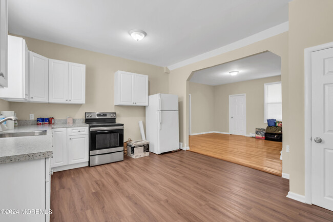 Photo - 286 Beachway Ave Townhome