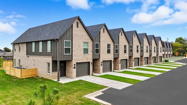 Photo - Townhomes at Centennial Crossing