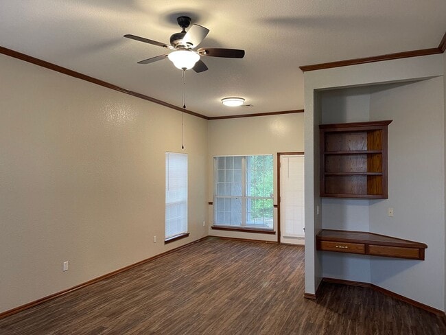 Photo - 3 bed, 2 bath w/ 2 car garage home for ren...