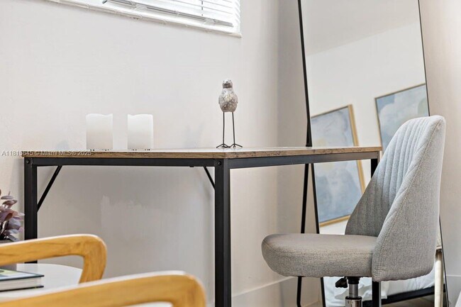 Photo - 1044 NE 13th Ave Unit 1044