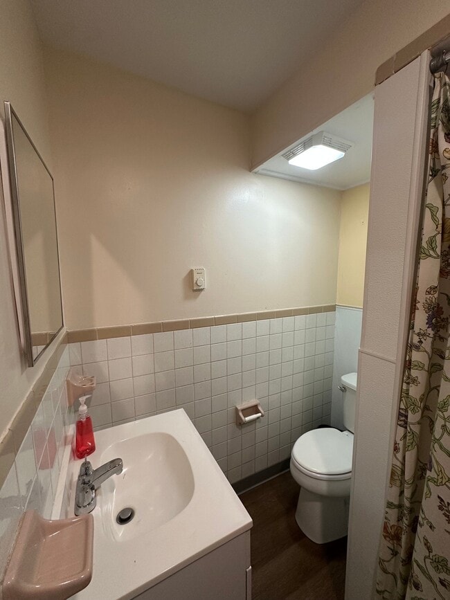 Photo - 111 Sunbury St Unit 2