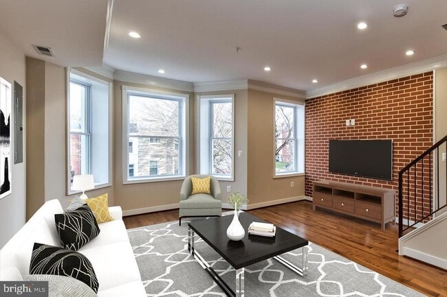 Photo - 59 R St NE