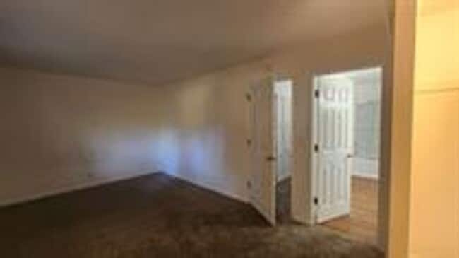 Photo - 3-Bedroom Condo Near Columbia Jr. College