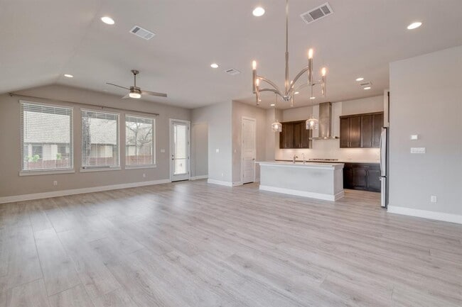 Photo - 4600 Post Ln