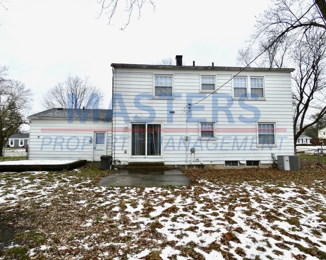 Photo - 532 Dussel Dr