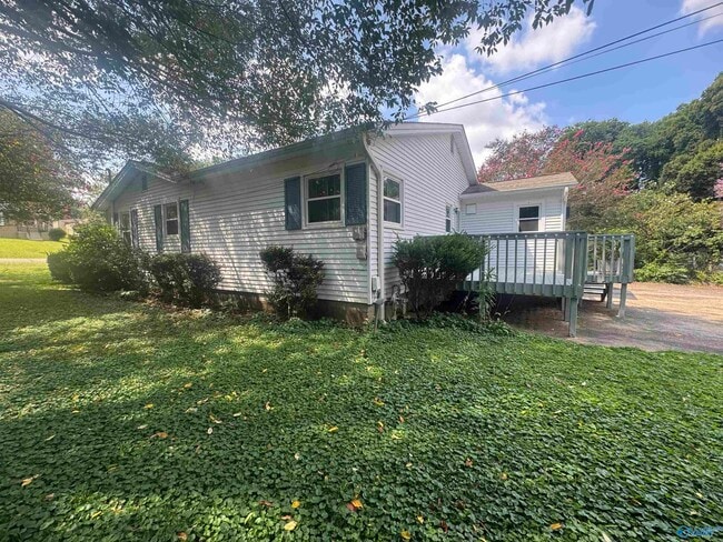 Photo - 1113 Humes Ave NE