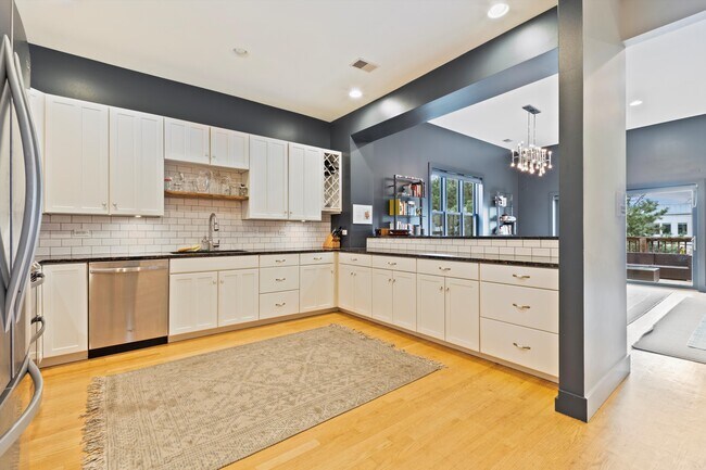 Photo - 4532 N Damen Ave Unit 2