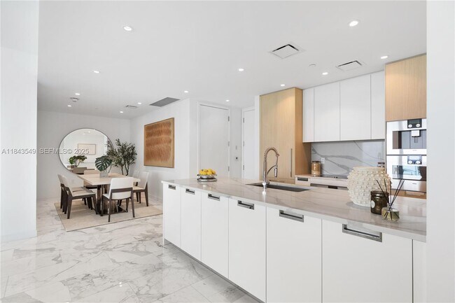 Photo - 15701 Collins Ave Unit 1004